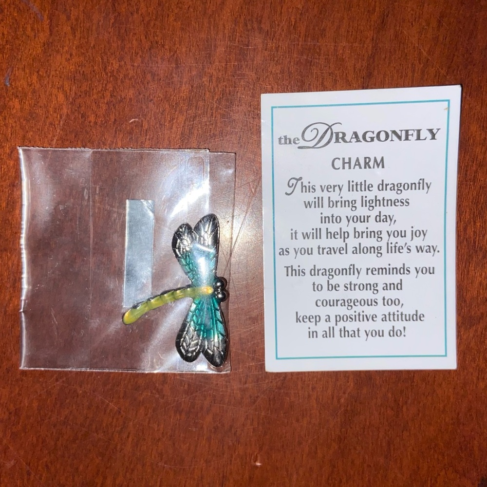 MINI DRAGONFLY CHARM